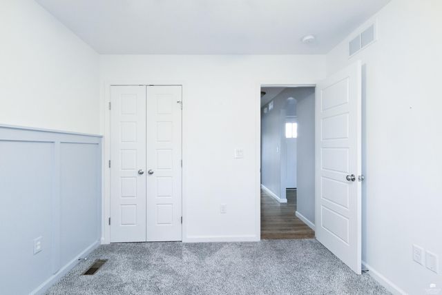 909 Bramblewood Lane, Manhattan, KS 66503