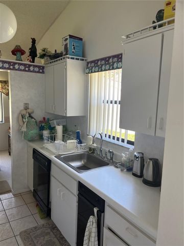9430 NAKOMA WAY 12, Weeki Wachee, FL 34613