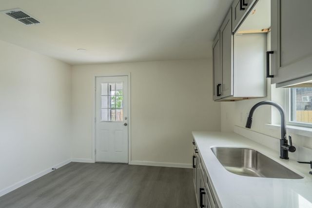 7821 Ethel Street, Houston, TX 77028