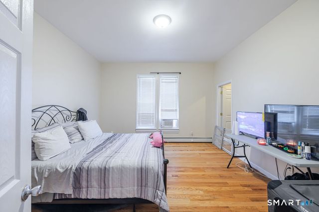 37 Central Avenue, Waterbury, CT 06702