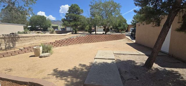 219 MONTE ALTO Place NE, Albuquerque, NM 87123