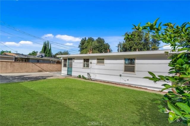 716 E Hanks, Azusa, CA 91702