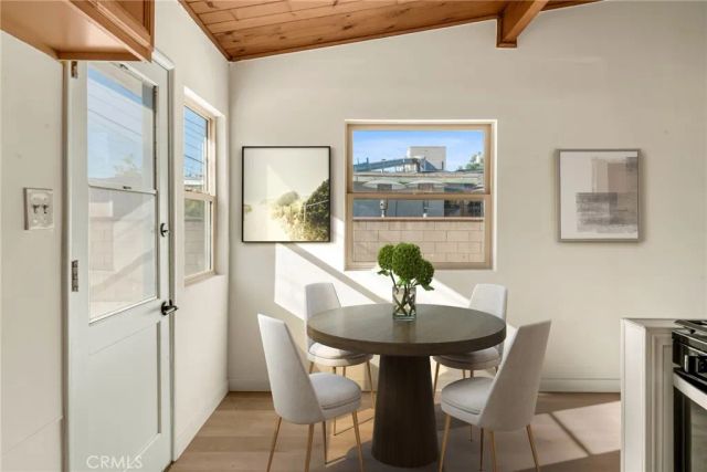 716 E Hanks, Azusa, CA 91702