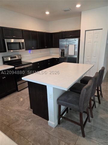 25225 SW 118th Ave 25225, Homestead, FL 33032