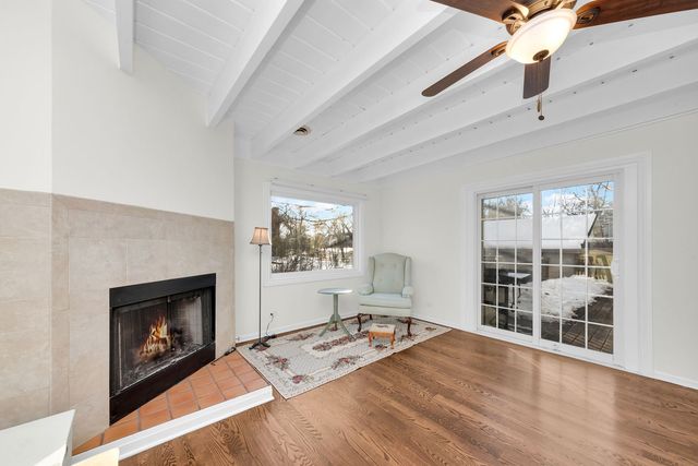 3505 Linneman Street, Glenview, IL 60025