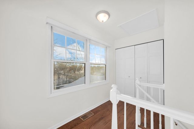 3505 Linneman Street, Glenview, IL 60025