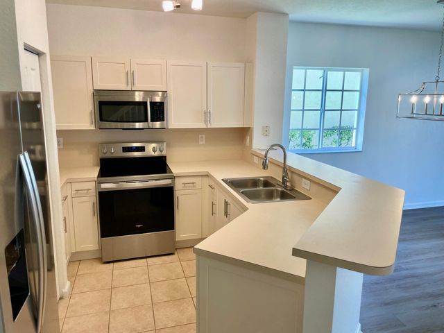 5119 SE Mariner Garden Circle, Stuart, FL 34997