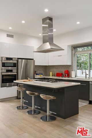 4203 Berryman Avenue, Culver City, CA 90066