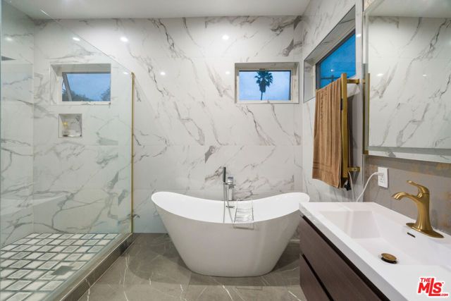 4203 Berryman Avenue, Culver City, CA 90066