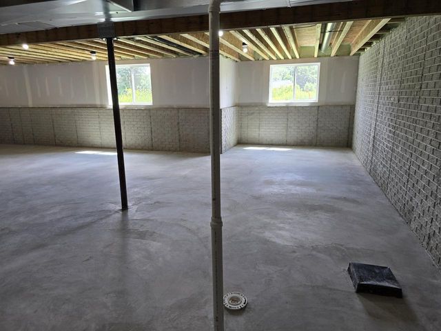 1565 Patton DRIVE, Hartford, WI 53027