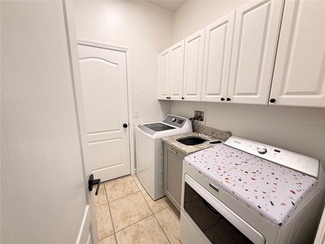 2347 CROSSTON CIRCLE, Orlando, FL 32824