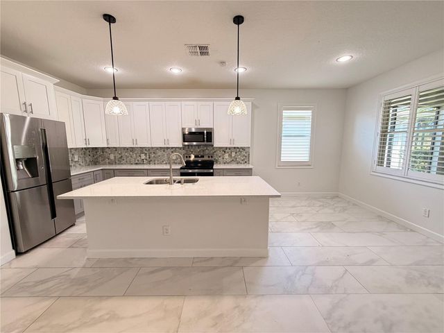 2347 CROSSTON CIRCLE, Orlando, FL 32824