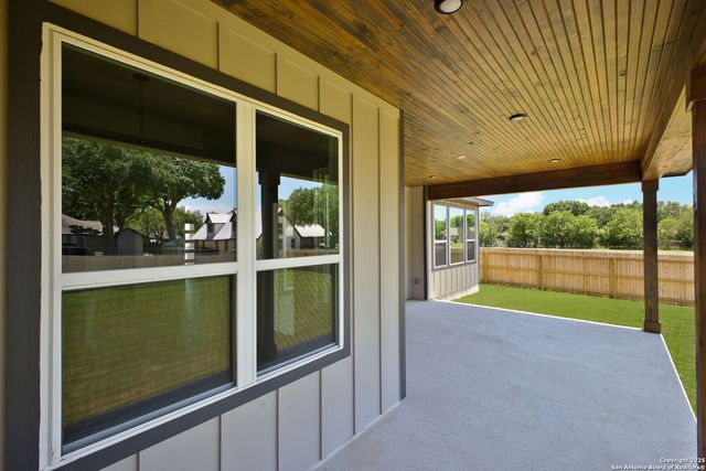 124 Allen Ave, Castroville, TX 78009