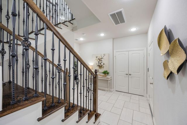 5311 Kiam Street B, Houston, TX 77007