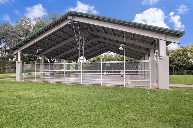 5311 Kiam Street B, Houston, TX 77007