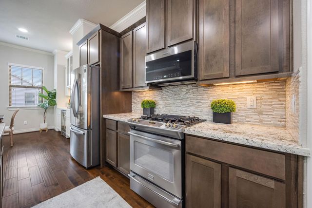 5311 Kiam Street B, Houston, TX 77007