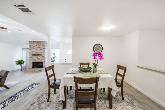 6207 Briar Glade Drive, Houston, TX 77072