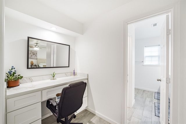 6207 Briar Glade Drive, Houston, TX 77072