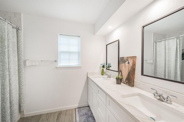 6207 Briar Glade Drive, Houston, TX 77072