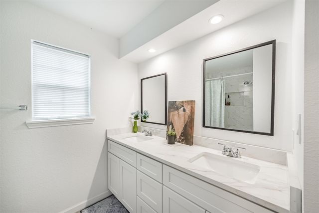 6207 Briar Glade Drive, Houston, TX 77072