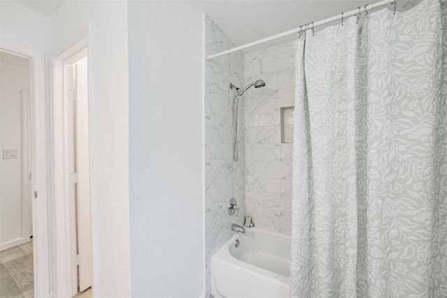 6207 Briar Glade Drive, Houston, TX 77072