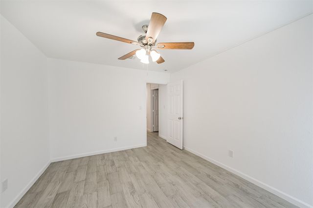 6207 Briar Glade Drive, Houston, TX 77072