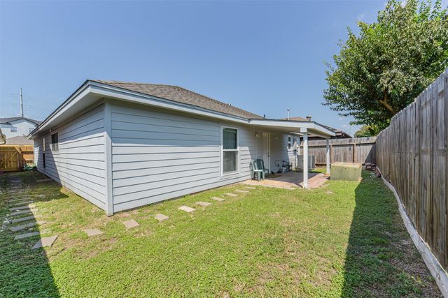 6207 Briar Glade Drive, Houston, TX 77072