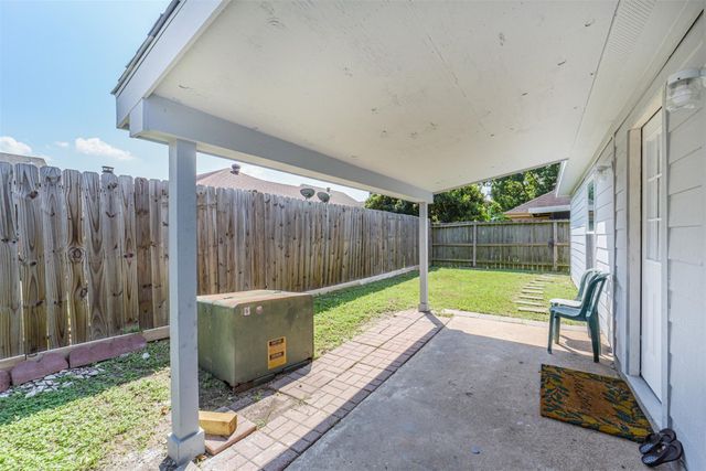 6207 Briar Glade Drive, Houston, TX 77072