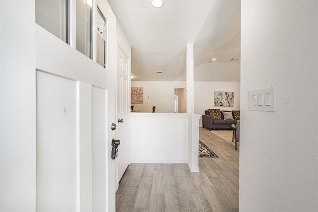 6207 Briar Glade Drive, Houston, TX 77072