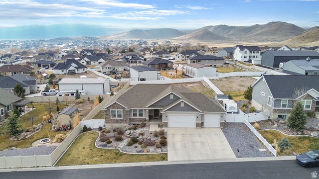 9913 N OUTLOOK WAY, Eagle Mountain, UT 84005