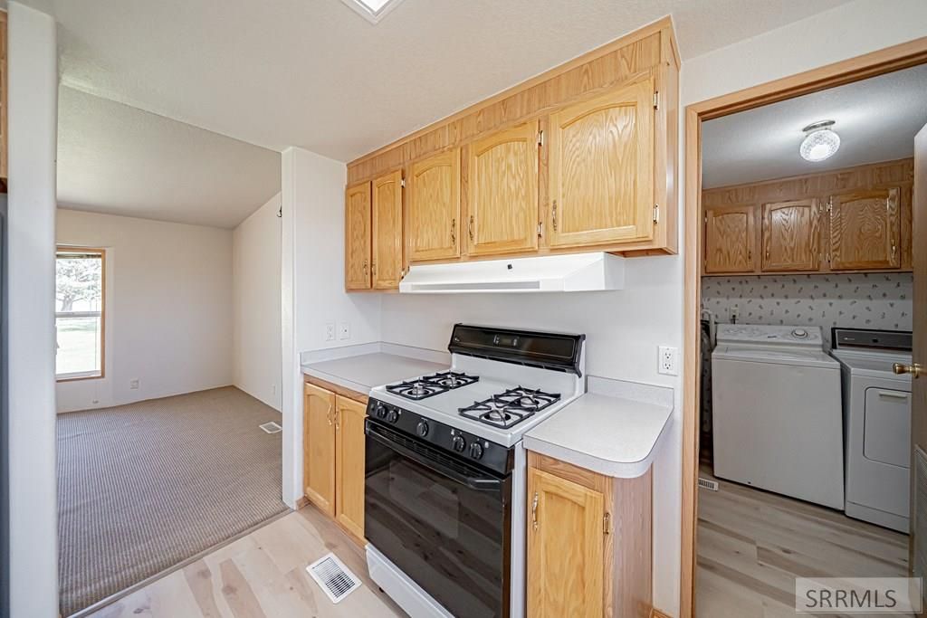Image 11 of property listing at 163 W 129 S, Idaho Falls, ID 83404
