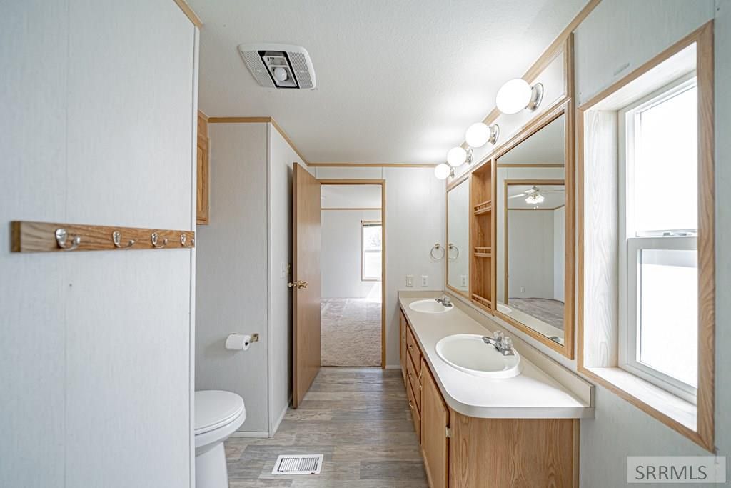 Image 22 of property listing at 163 W 129 S, Idaho Falls, ID 83404