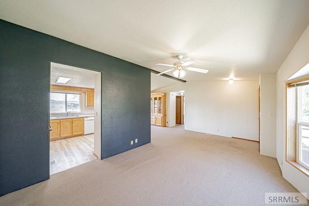 Image 6 of property listing at 163 W 129 S, Idaho Falls, ID 83404