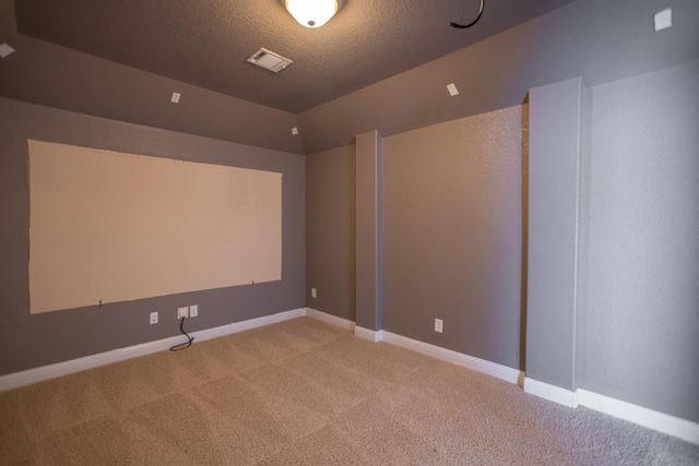 31 Whispering Thicket Place, The Woodlands, TX 77375