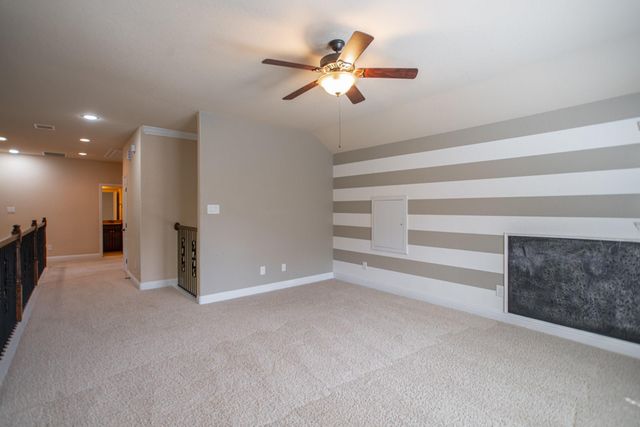 31 Whispering Thicket Place, The Woodlands, TX 77375
