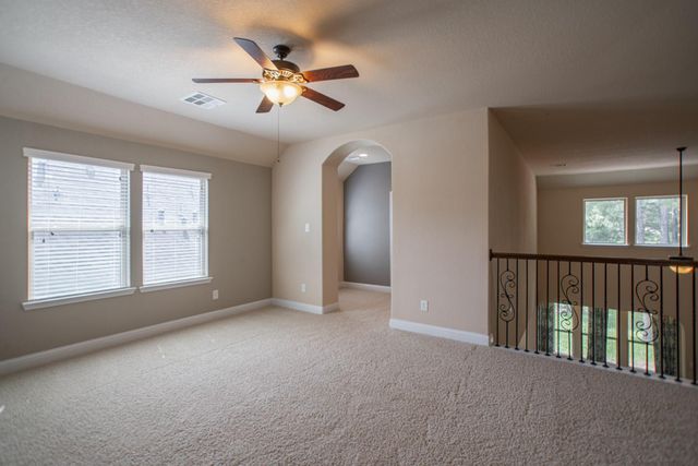 31 Whispering Thicket Place, The Woodlands, TX 77375