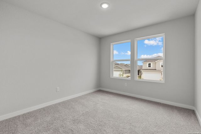 9915 Chavaneaux Lndg, San Antonio, TX 78221