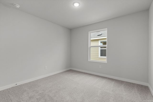 9915 Chavaneaux Lndg, San Antonio, TX 78221