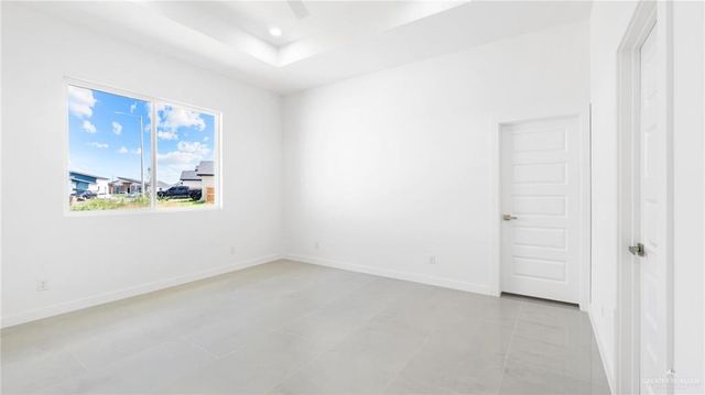 1033 W Solaris Lane, Edinburg, TX 78541