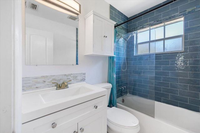 946 35th Avenue, Vero Beach, FL 32960