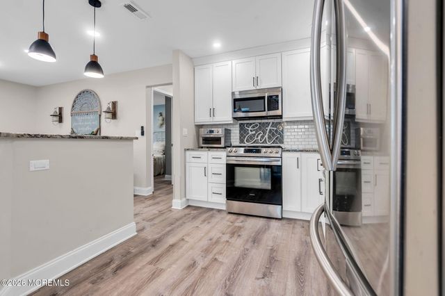 408 Daisy Court, Jackson, NJ 08527