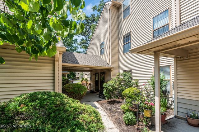 408 Daisy Court, Jackson, NJ 08527