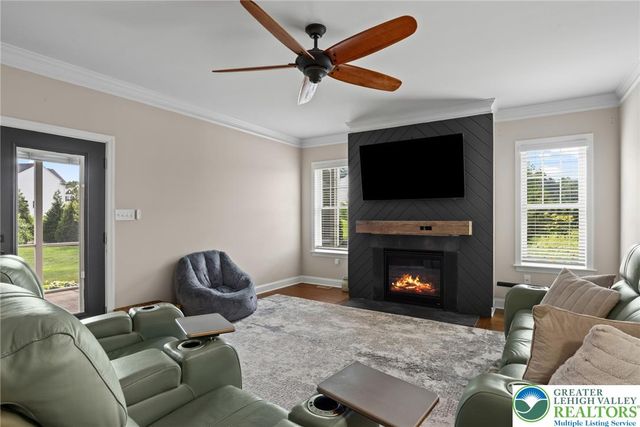 1524 Bloomfield Way, Other Pa Counties, PA 17538
