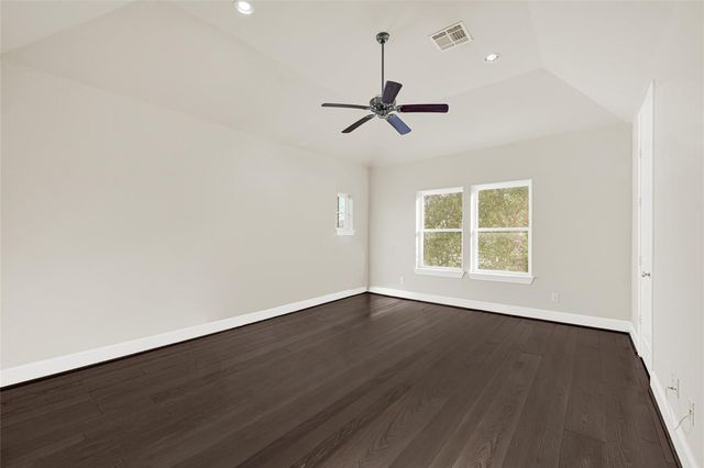 1750 W 23rd Street, Houston, TX 77008