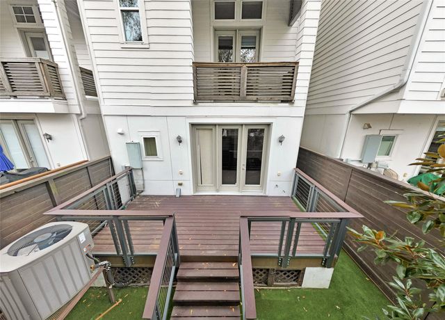 1750 W 23rd Street, Houston, TX 77008