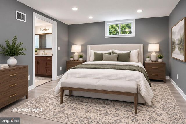 8411 LELAND RD, Manassas, VA 20111