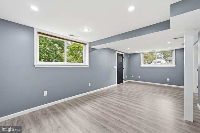8411 LELAND RD, Manassas, VA 20111