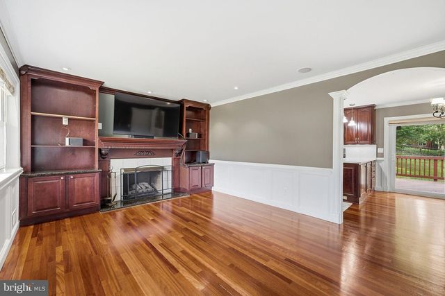 8411 LELAND RD, Manassas, VA 20111