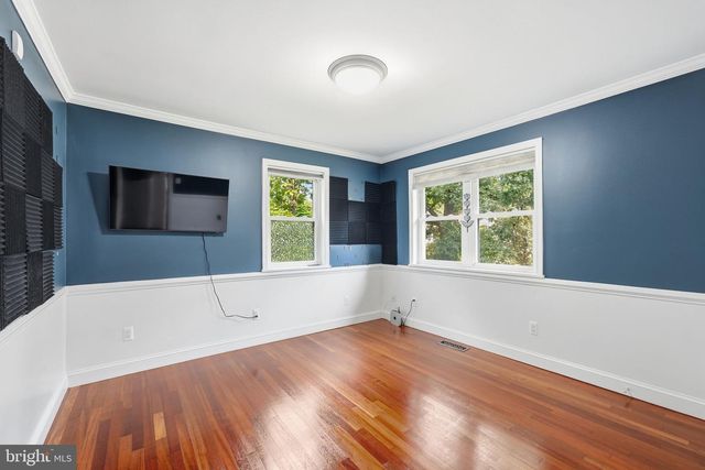 8411 LELAND RD, Manassas, VA 20111