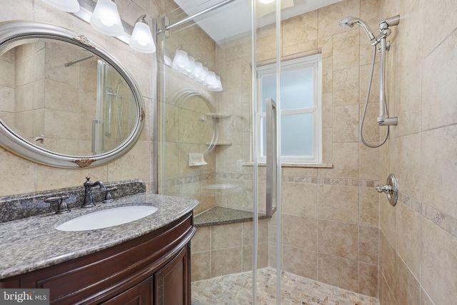 8411 LELAND RD, Manassas, VA 20111